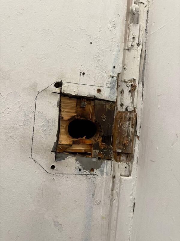 Retrait ancienne serrure